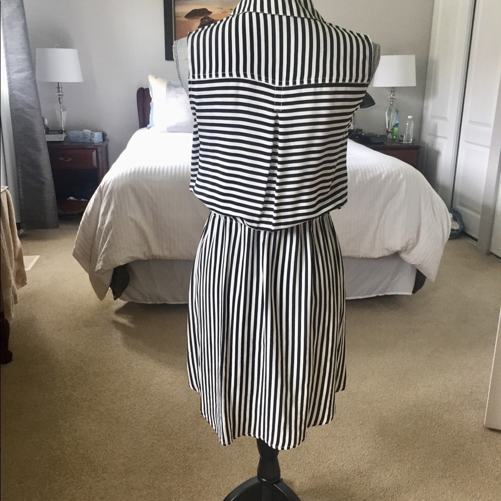 Dress - Picture 2 of 5